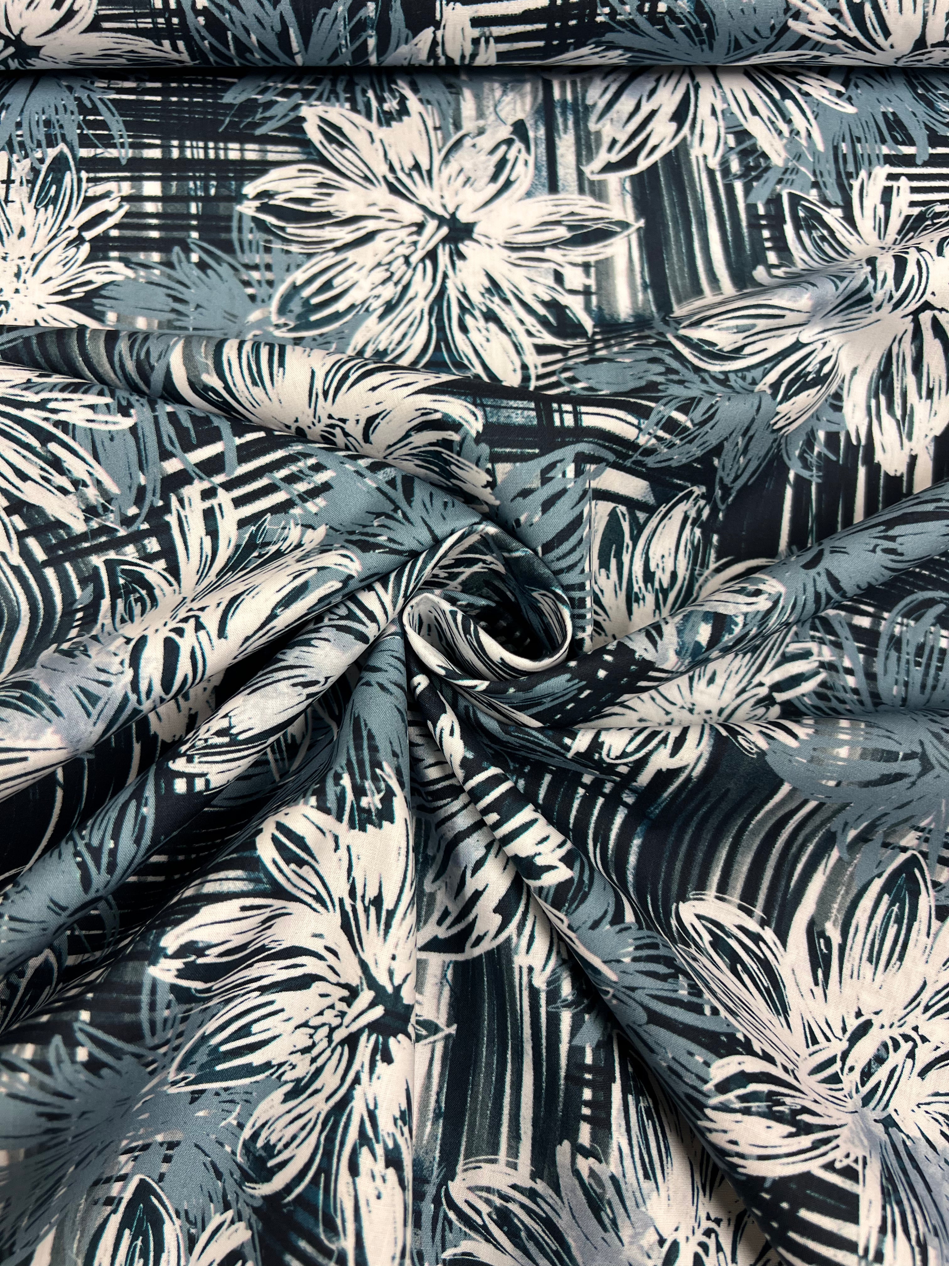 Denim Dusk Floral - Poplin Katoen