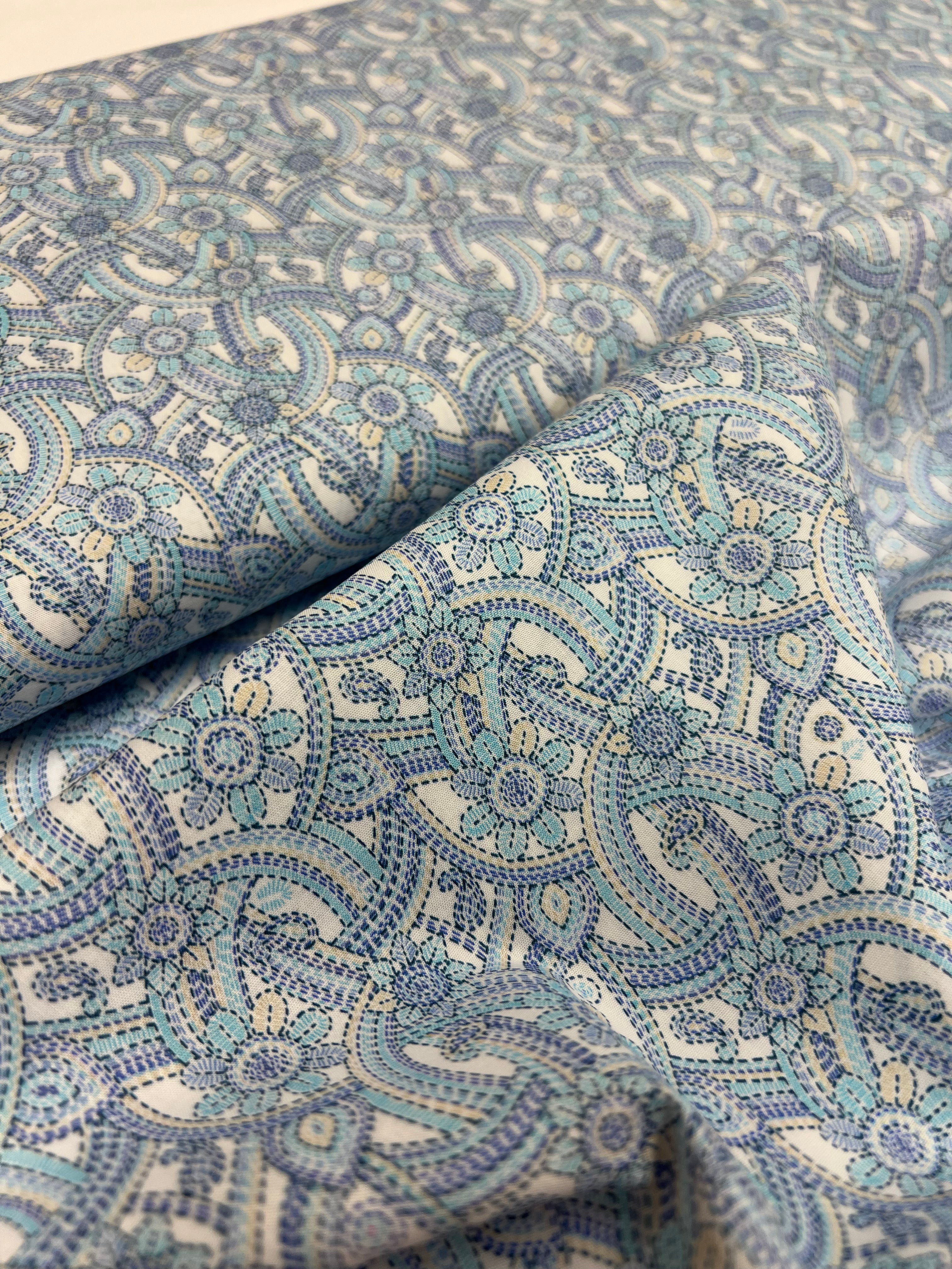 Stitched Flowers - Poplin Katoen