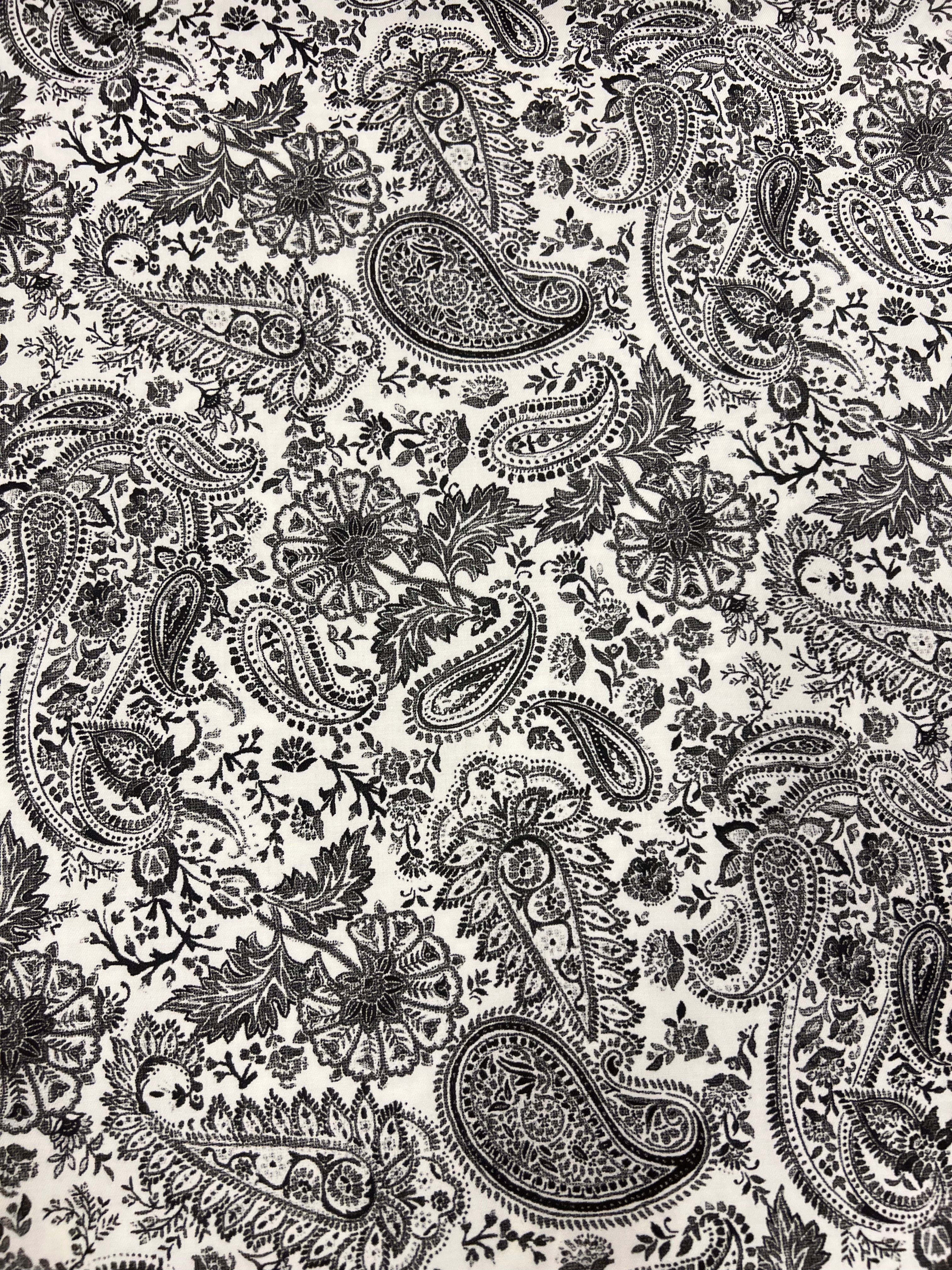 Ebony & Ivory Paisley - Katoen/Lycra