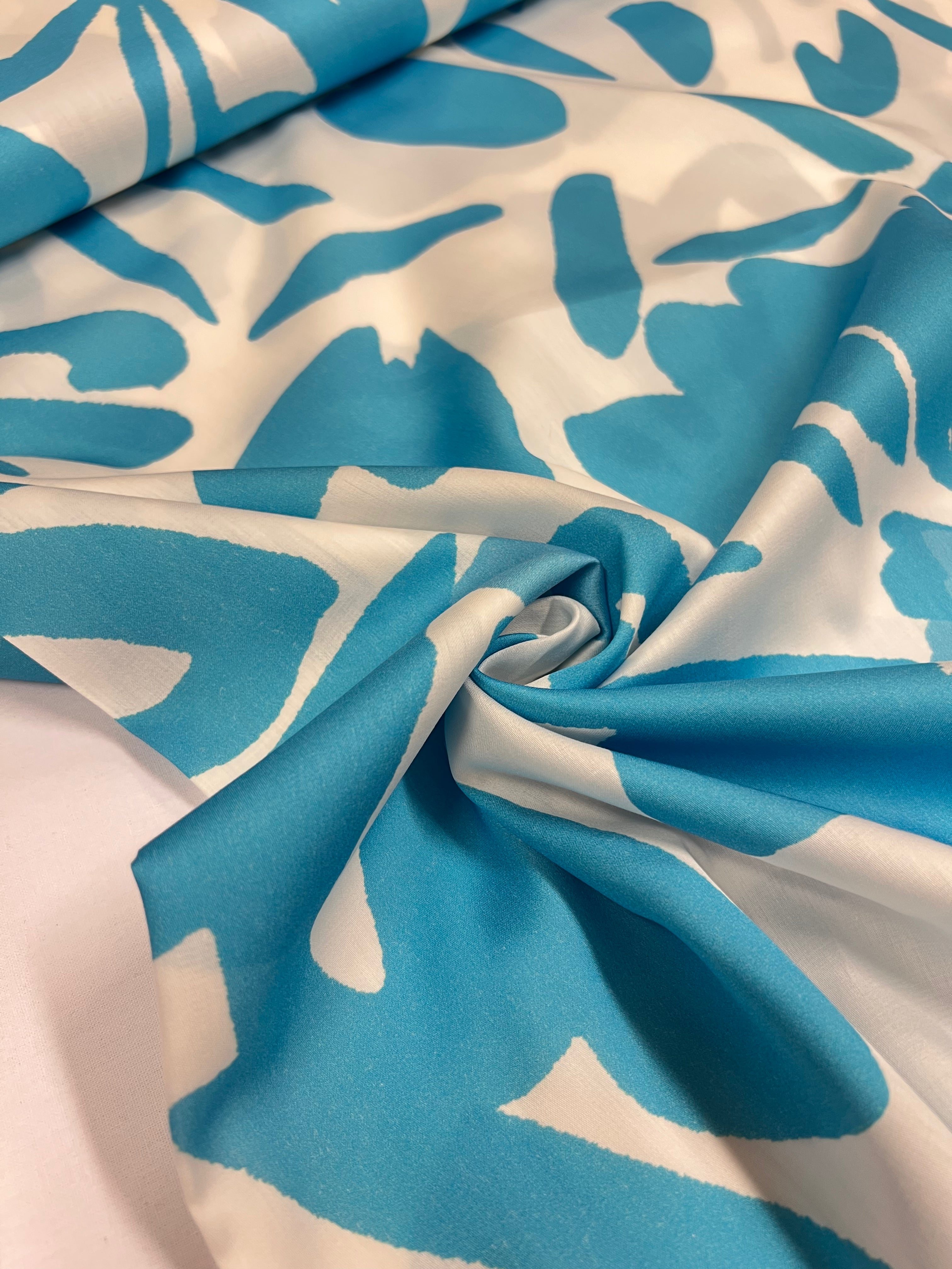 Blauwe Bloemenzee - Katoen (satijn)