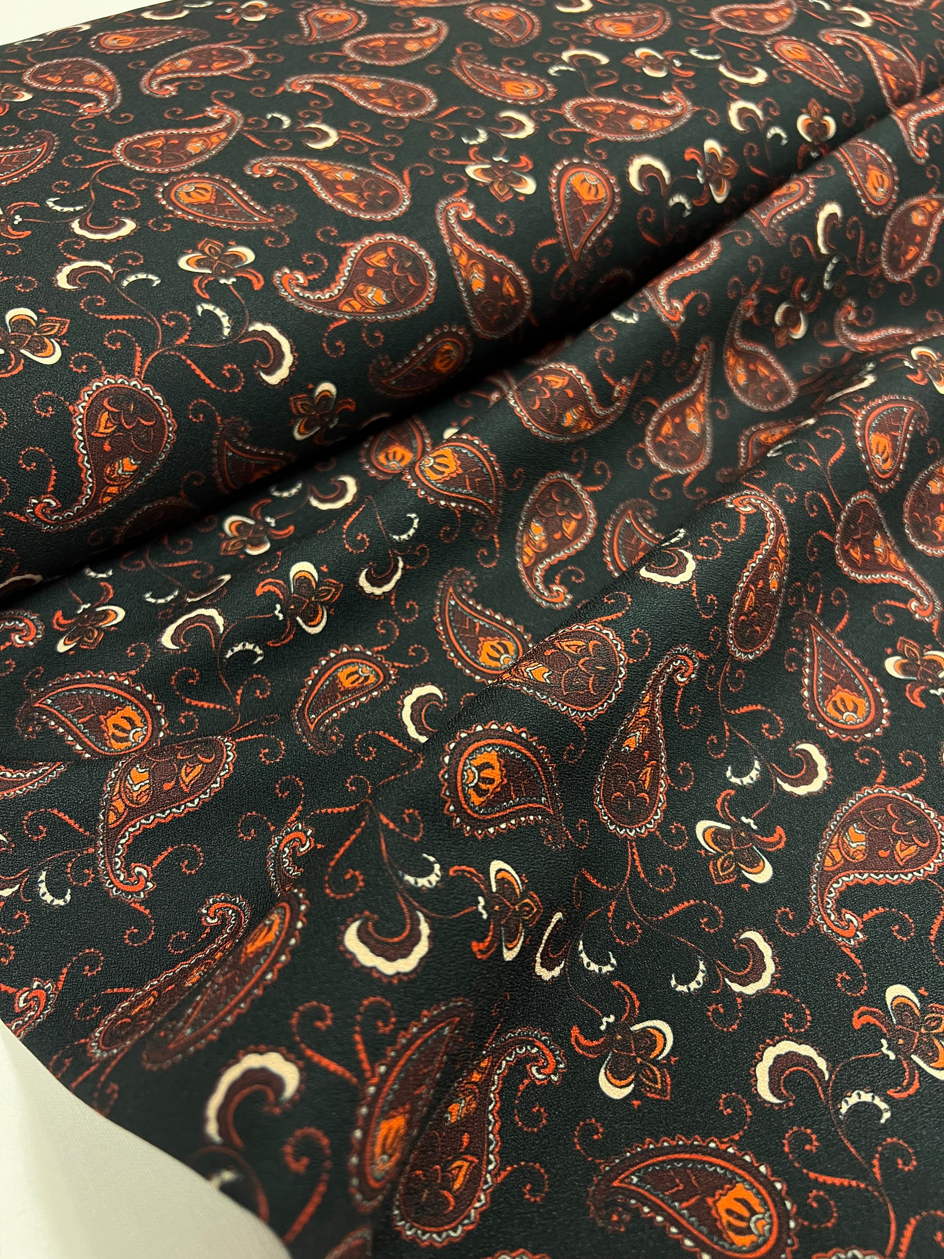 Bruine Paisley - Polyester/Lycra
