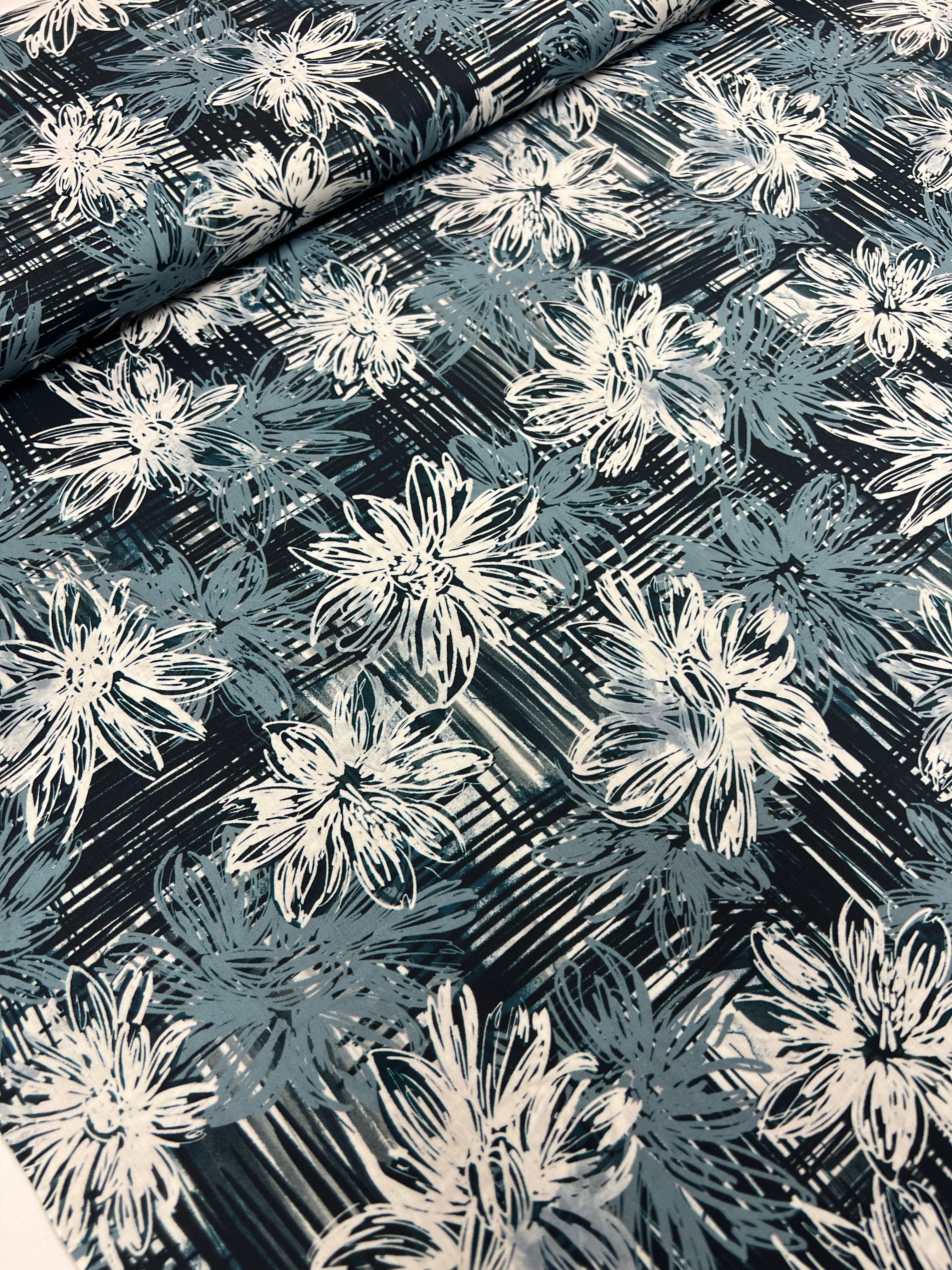 Denim Dusk Floral - Poplin Katoen