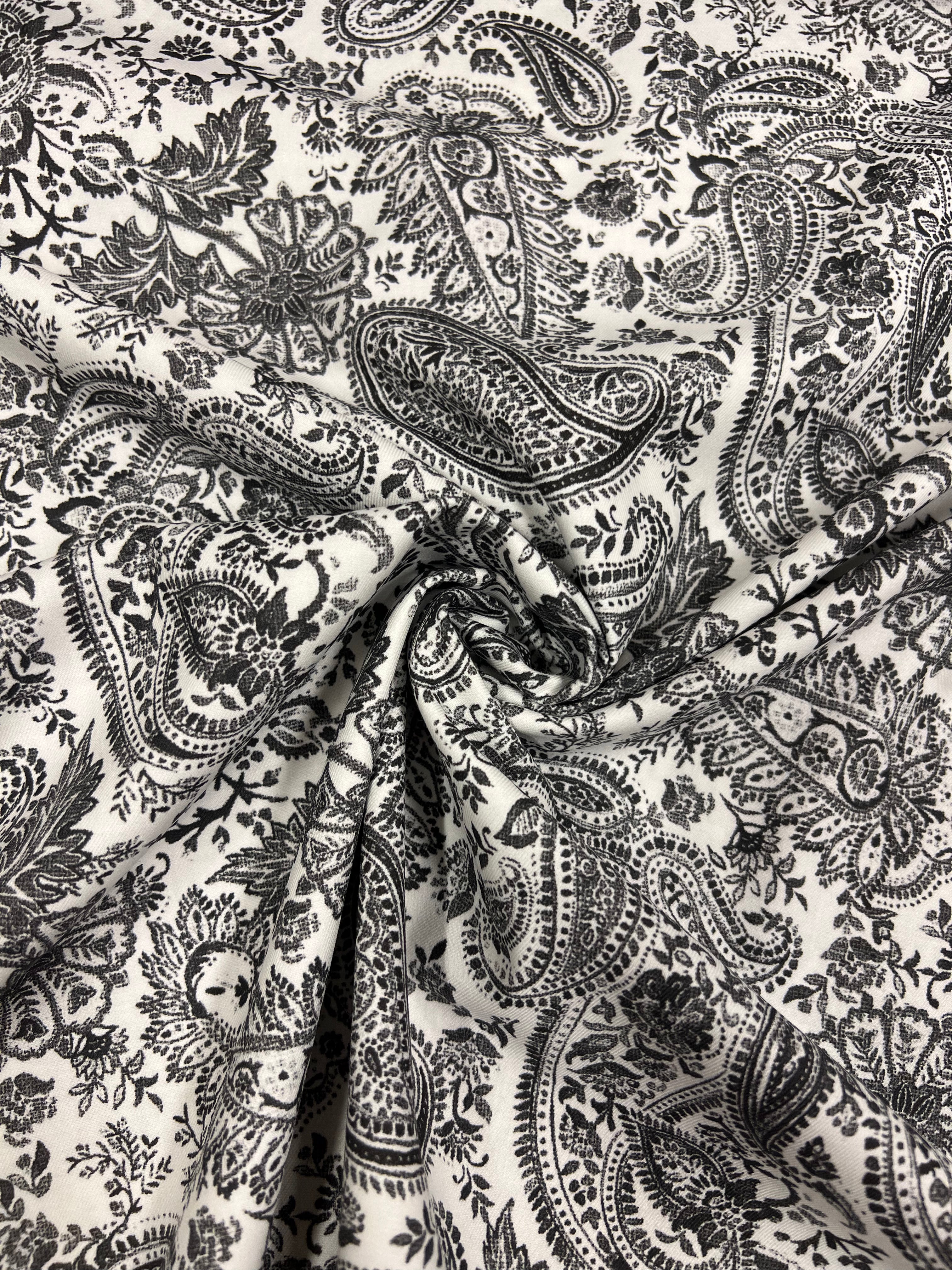 Ebony & Ivory Paisley - Katoen/Lycra