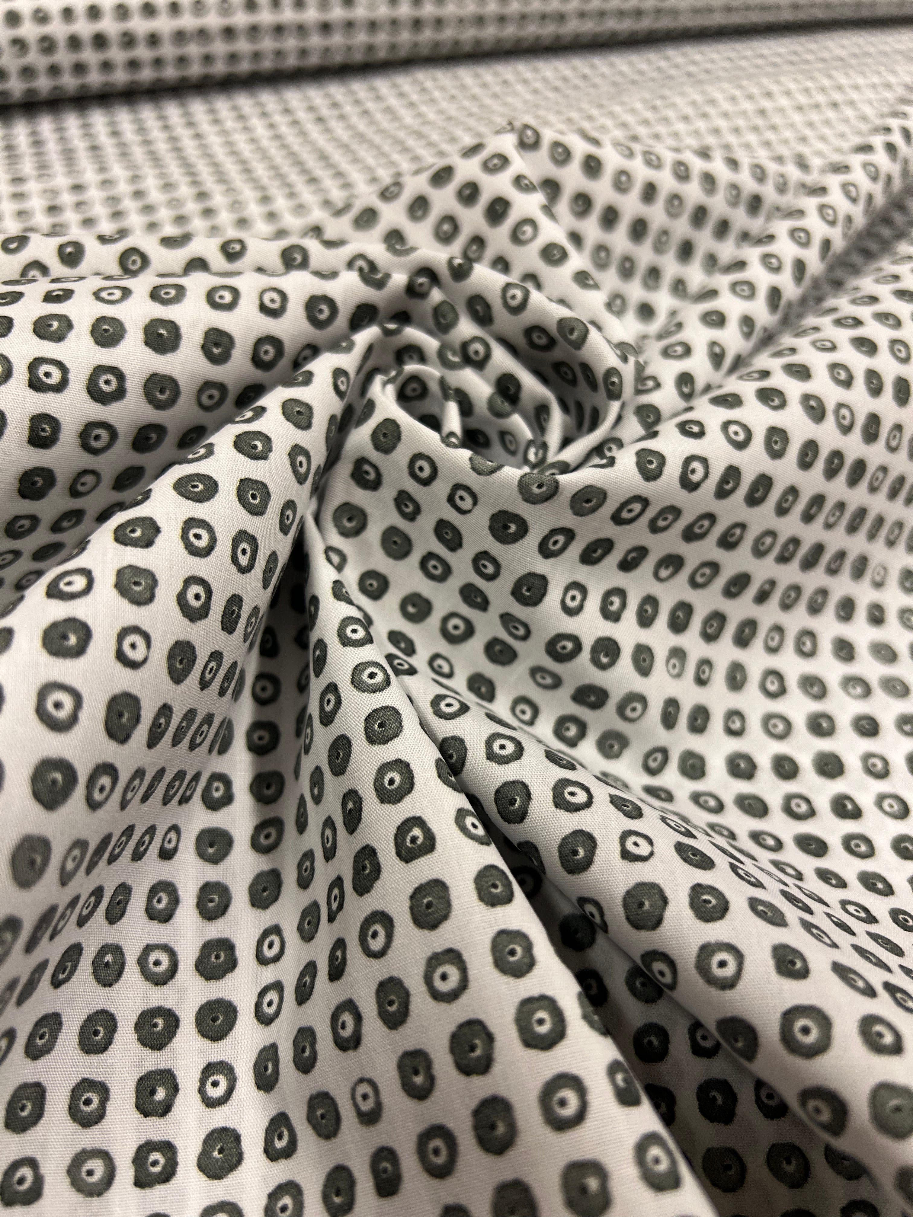 Stormy Gray Eyes - Poplin Katoen